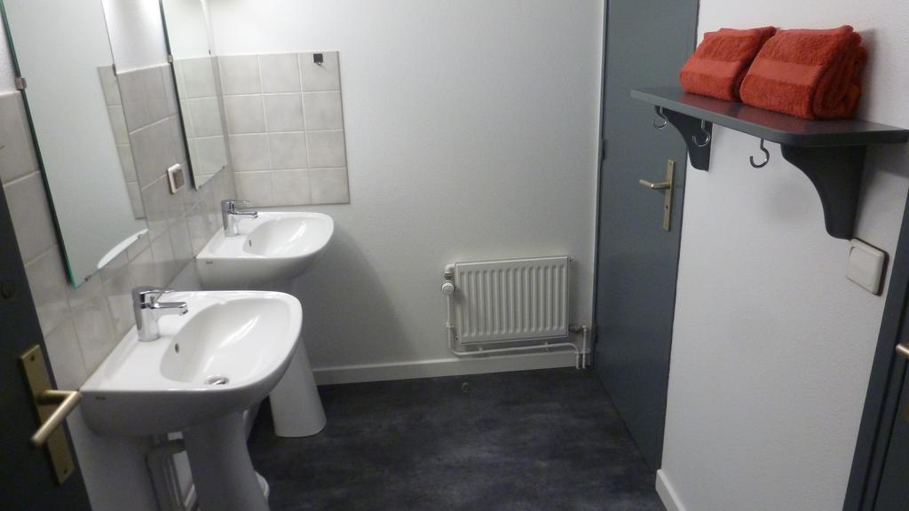 Le Gite Du Velay Bains Exterior foto